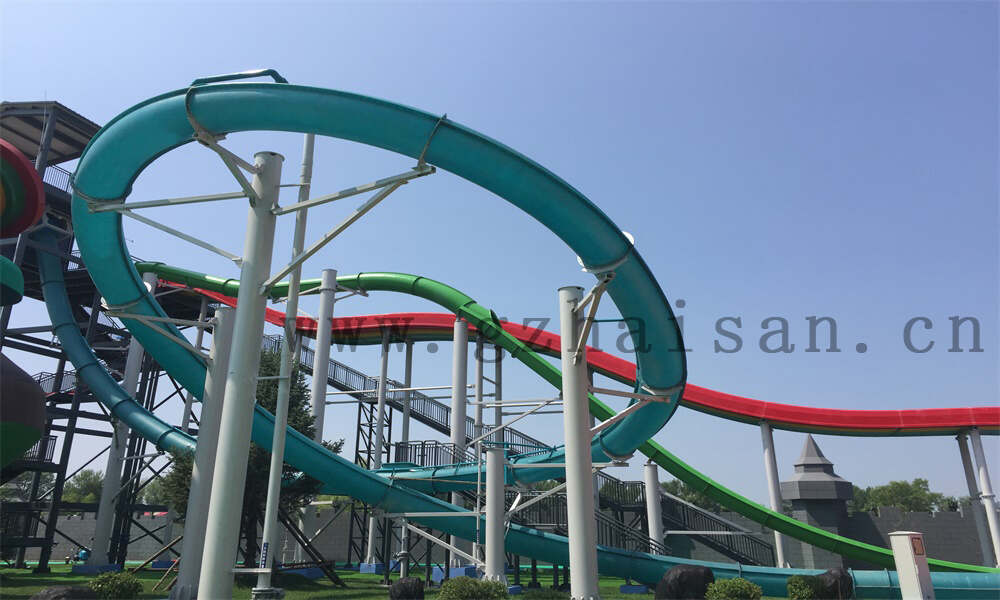 水上乐园建设大热：新型娱乐项目引领度假新风潮